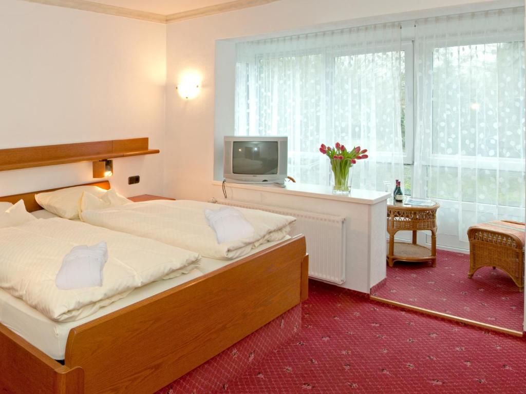 Hotel Zum Goldenen Hirsch Bad Bevensen Bilik gambar